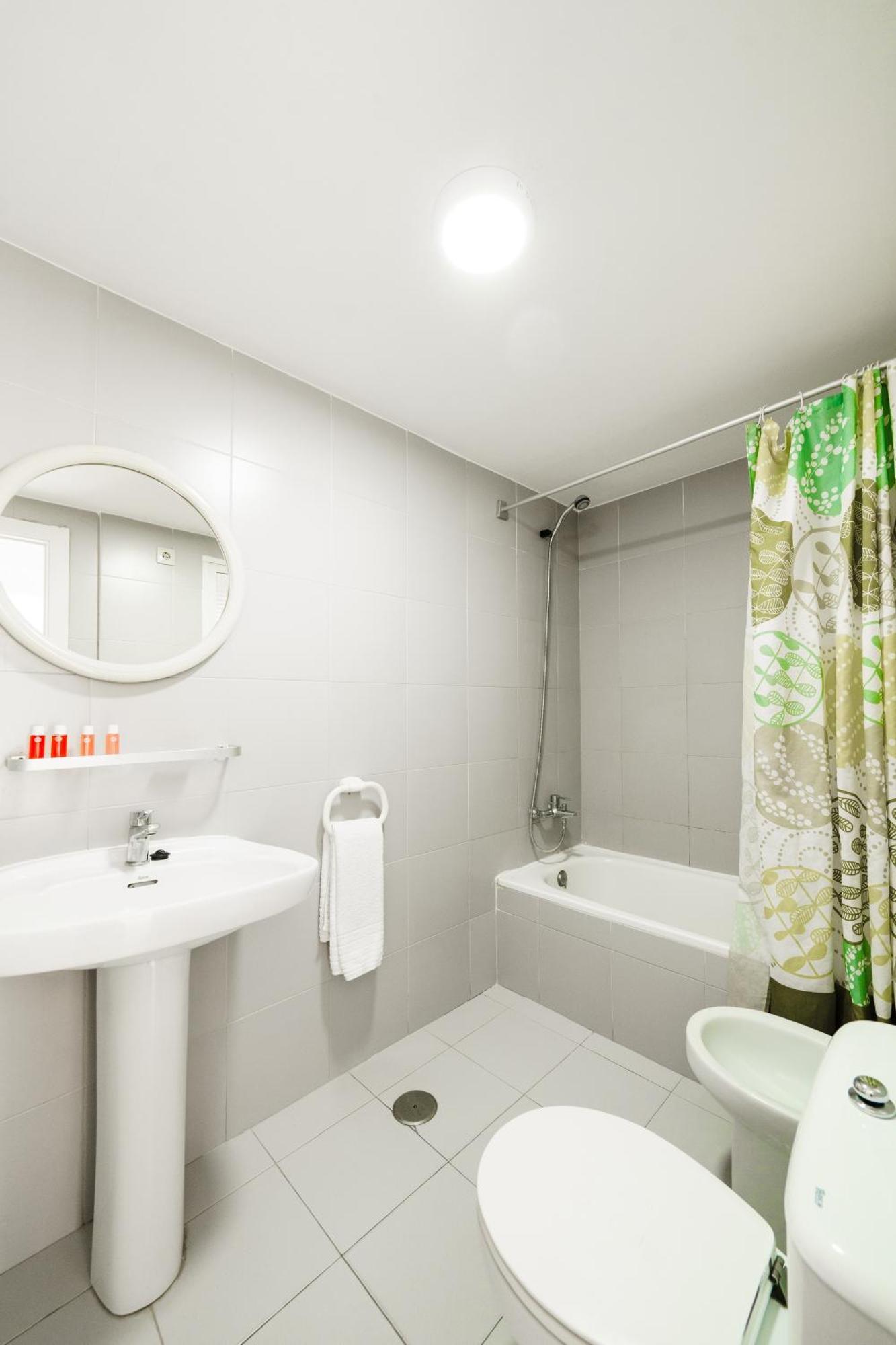Apartamentos El Faro By Mc Benidorm Buitenkant foto